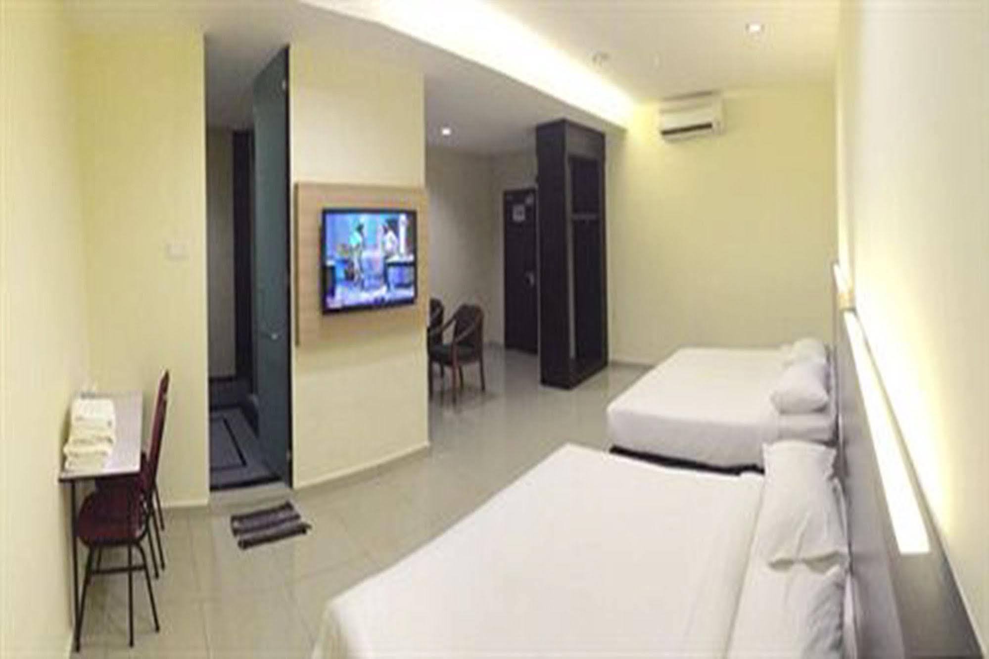 Hotel Centre Point Tampin Malacca Exterior foto