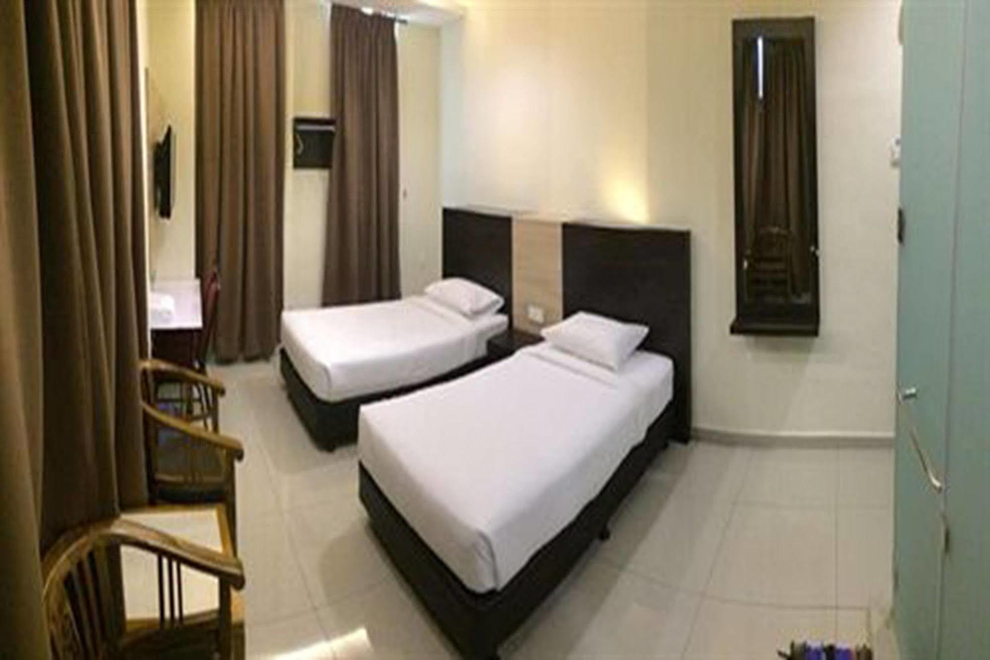 Hotel Centre Point Tampin Malacca Exterior foto