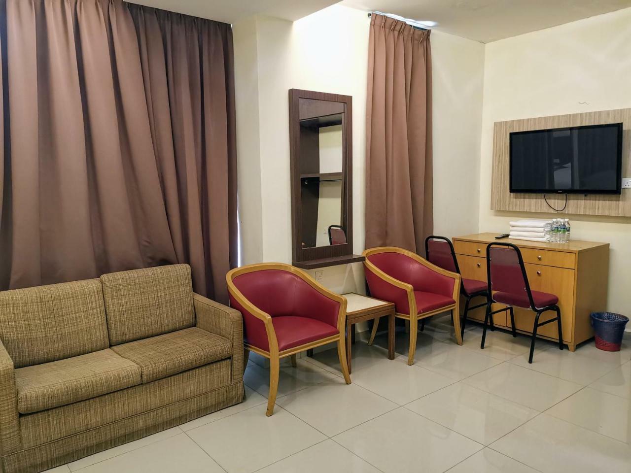 Hotel Centre Point Tampin Malacca Exterior foto