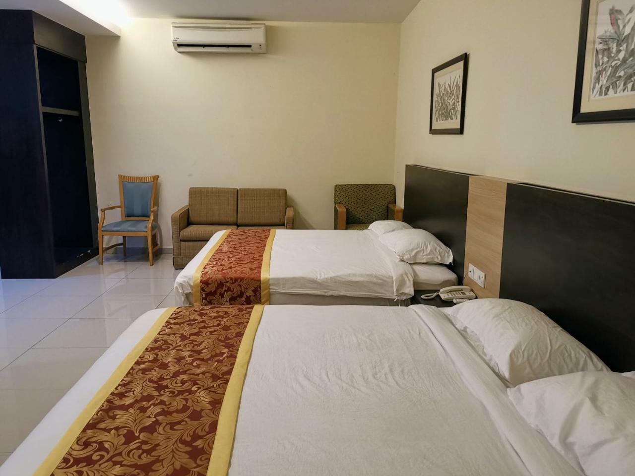 Hotel Centre Point Tampin Malacca Exterior foto